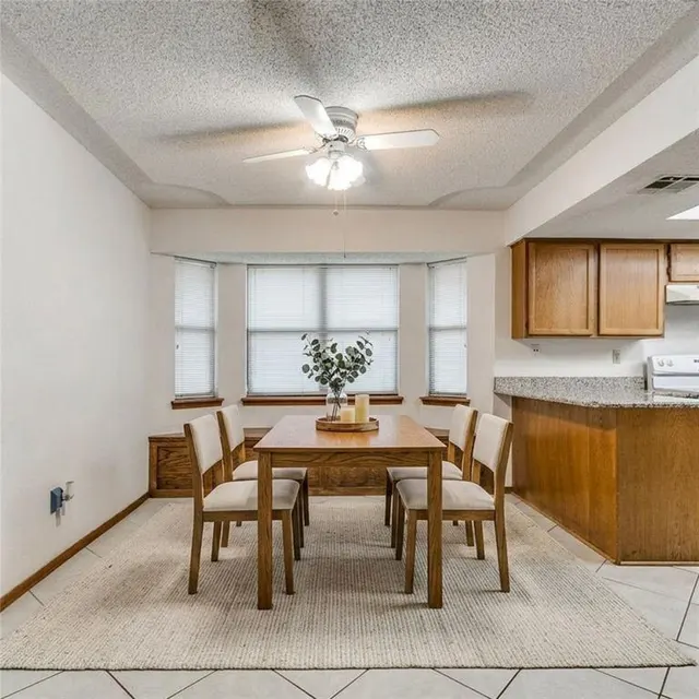 Photo 6 — 10145 Southridge Drive, Oklahoma City, OK 73159