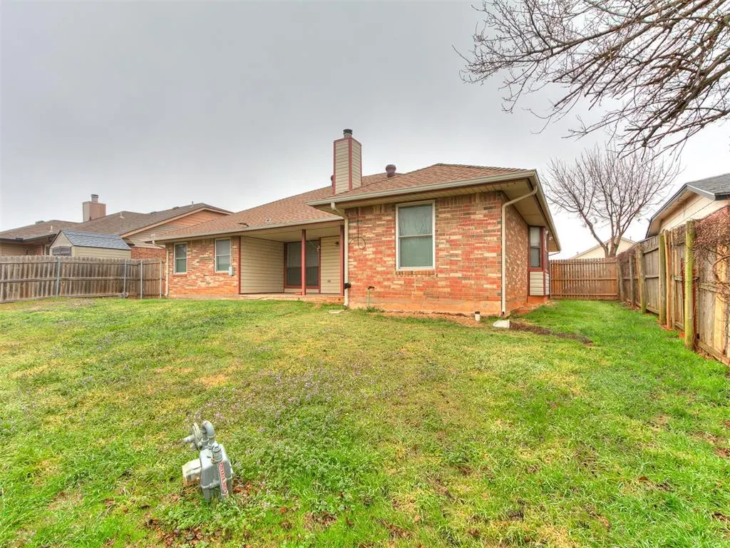 Photo 21 — 10145 Southridge Drive, Oklahoma City, OK 73159