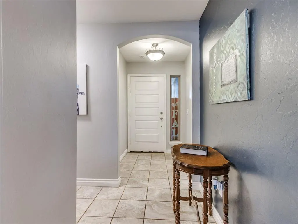 Photo 2 — 2821 NW 188th Street, Edmond, OK 73012
