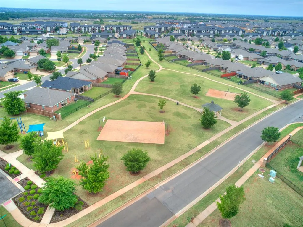Photo 29 — 2821 NW 188th Street, Edmond, OK 73012