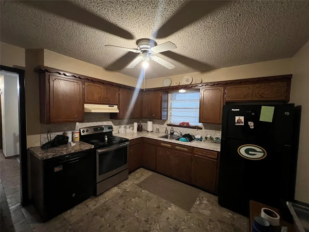 Photo 7 — 1100 SW 8th Street, Anadarko, OK 73005