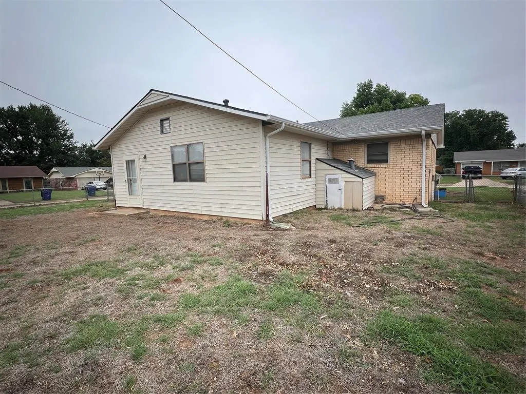 Photo 16 — 1100 SW 8th Street, Anadarko, OK 73005