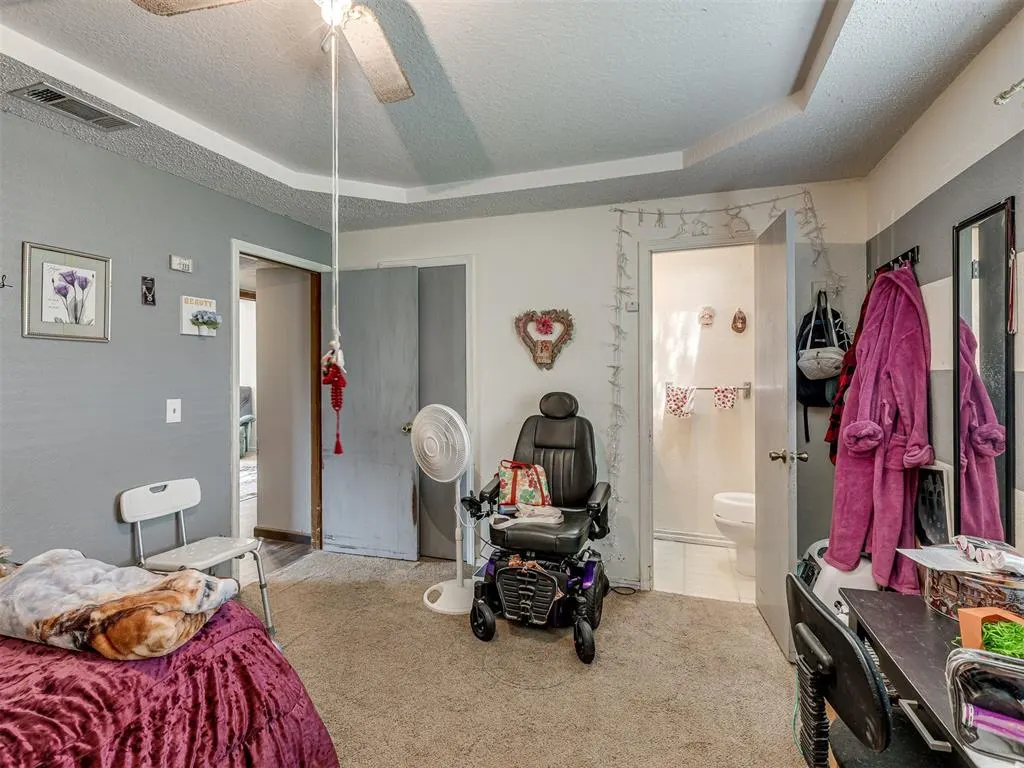 Photo 12 — 321 N Jefferson Avenue, Blanchard, OK 73010