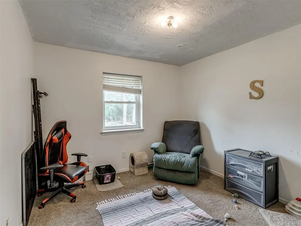Photo 14 — 321 N Jefferson Avenue, Blanchard, OK 73010