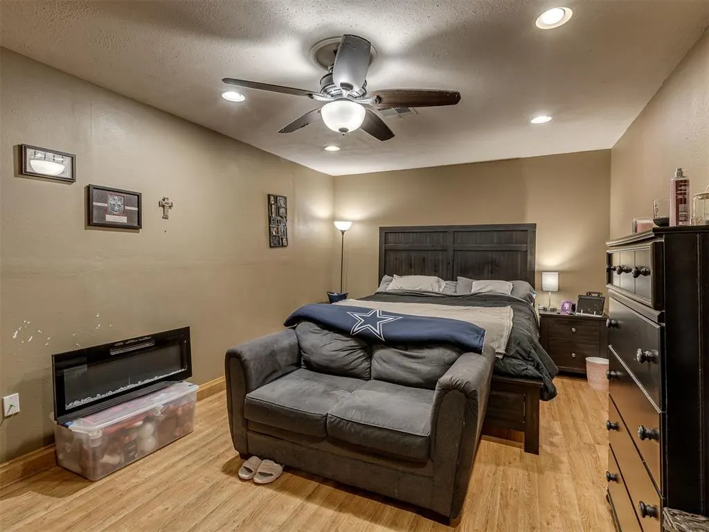 Photo 16 — 321 N Jefferson Avenue, Blanchard, OK 73010