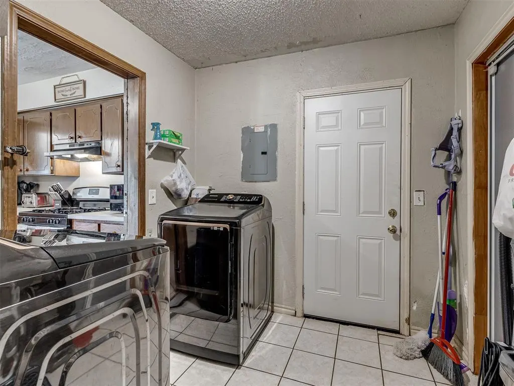 Photo 20 — 321 N Jefferson Avenue, Blanchard, OK 73010