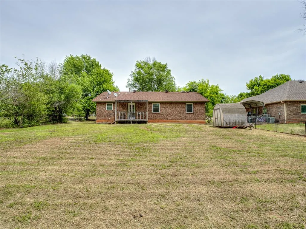 Photo 23 — 321 N Jefferson Avenue, Blanchard, OK 73010