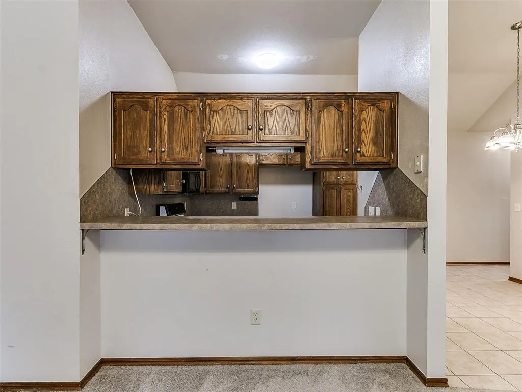 Photo 8 — 1309 SW 24th Street, Moore, OK 73170