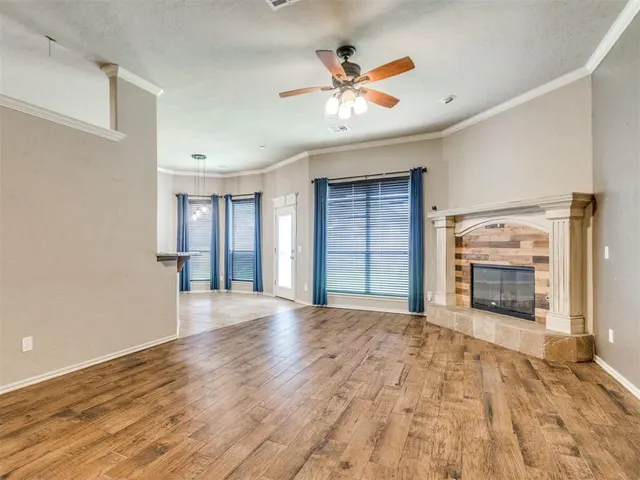 Photo 8 — 713 N Elk Way, Mustang, OK 73064
