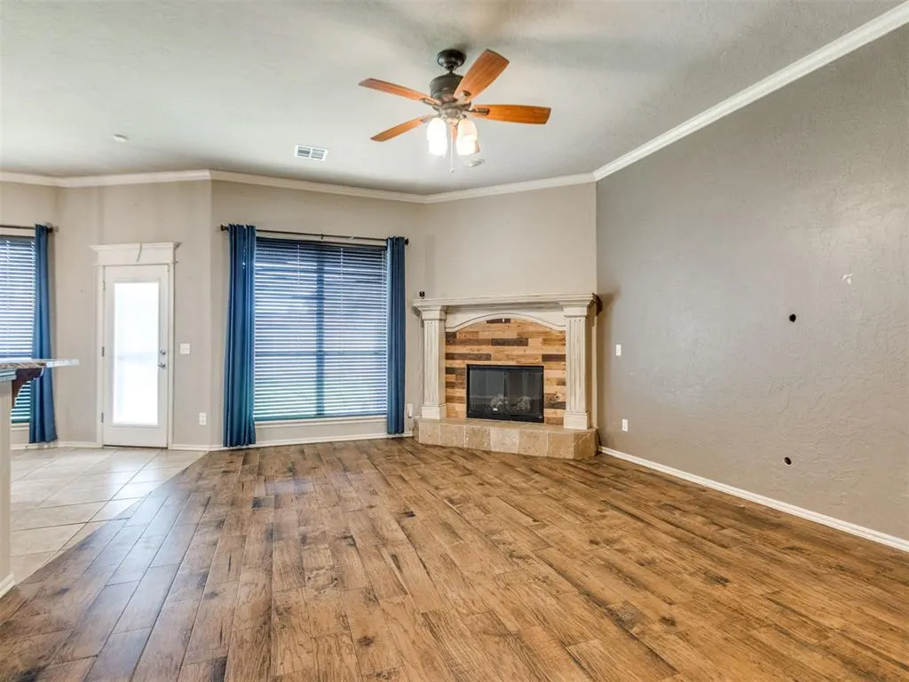 Photo 10 — 713 N Elk Way, Mustang, OK 73064