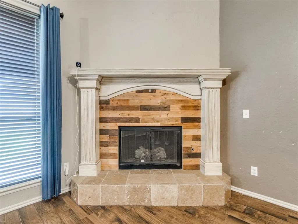 Photo 11 — 713 N Elk Way, Mustang, OK 73064