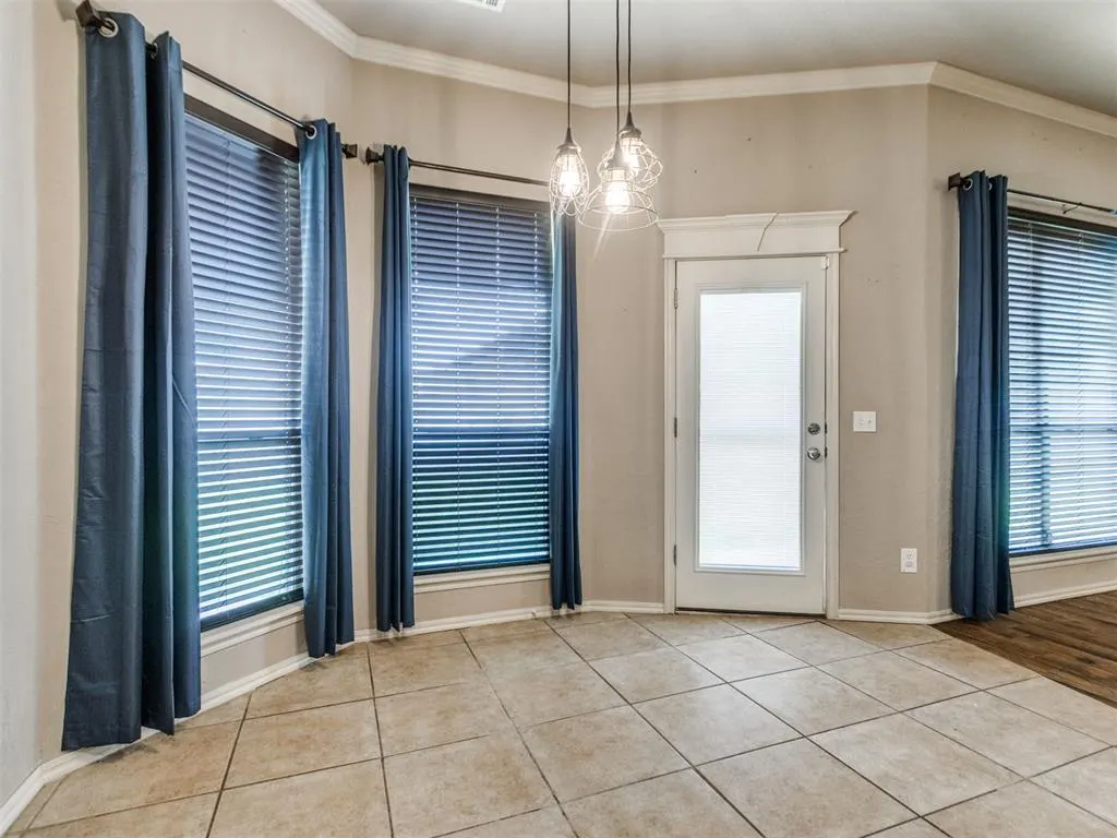 Photo 15 — 713 N Elk Way, Mustang, OK 73064