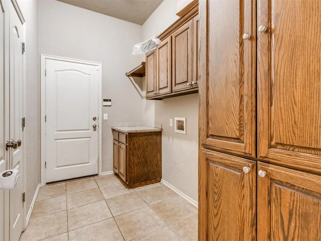 Photo 21 — 713 N Elk Way, Mustang, OK 73064