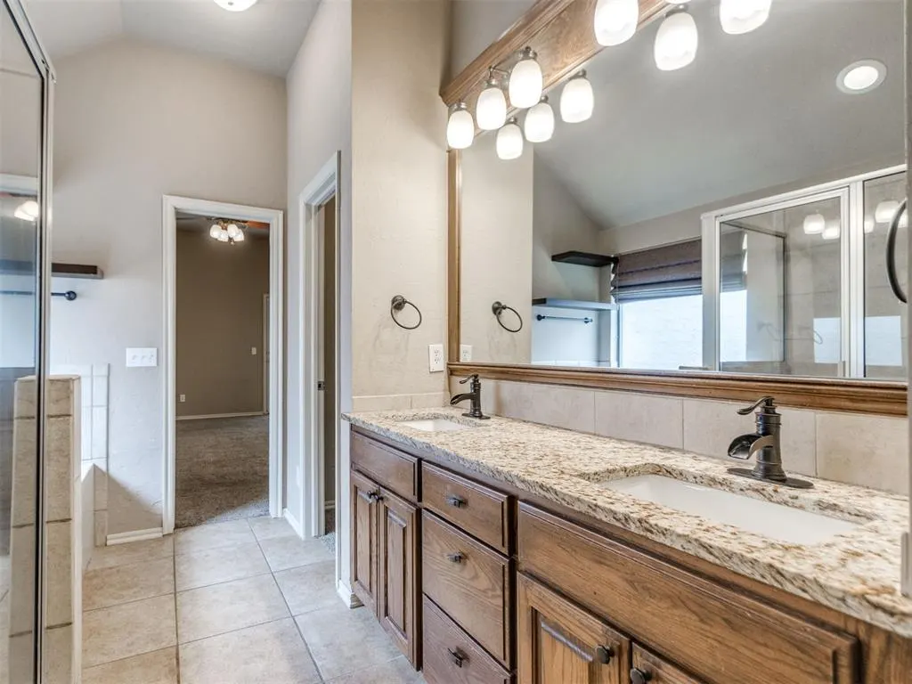 Photo 30 — 713 N Elk Way, Mustang, OK 73064