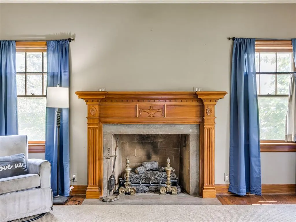 Photo 7 — 401 W 6th Avenue, Bristow, OK 74010