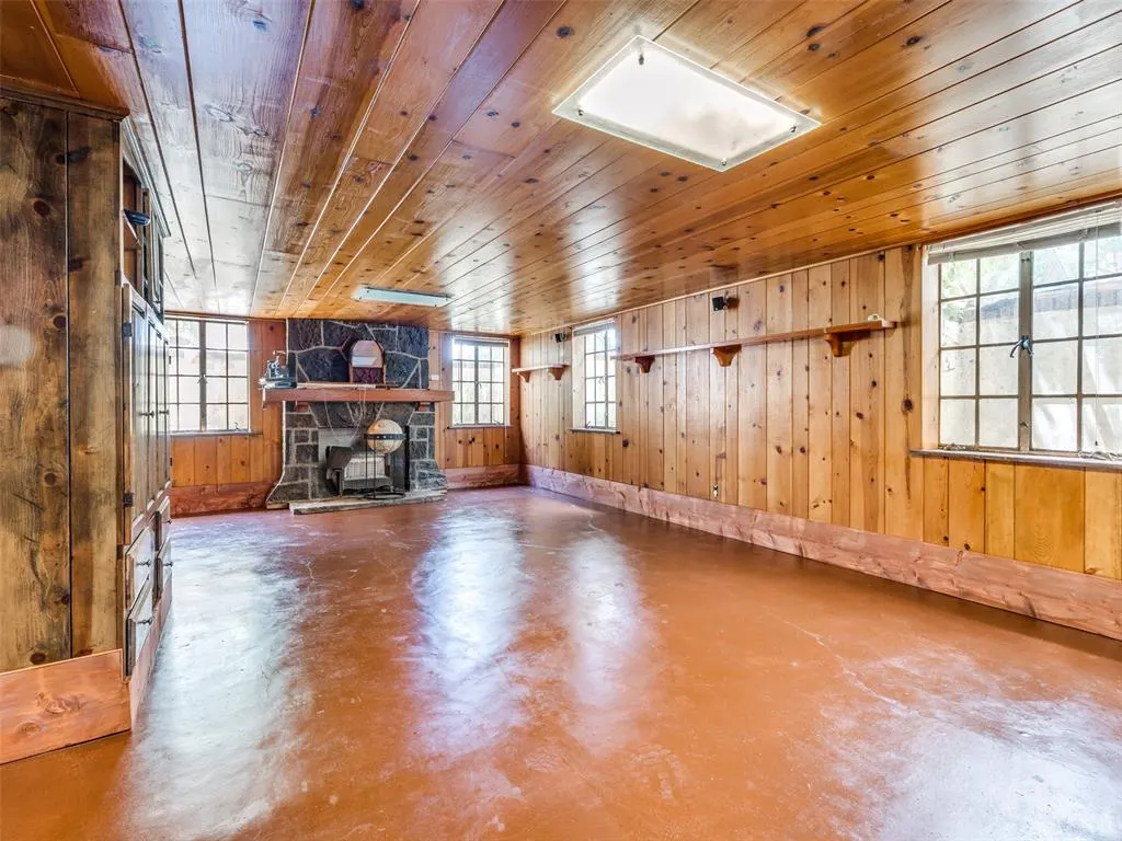 Photo 21 — 401 W 6th Avenue, Bristow, OK 74010