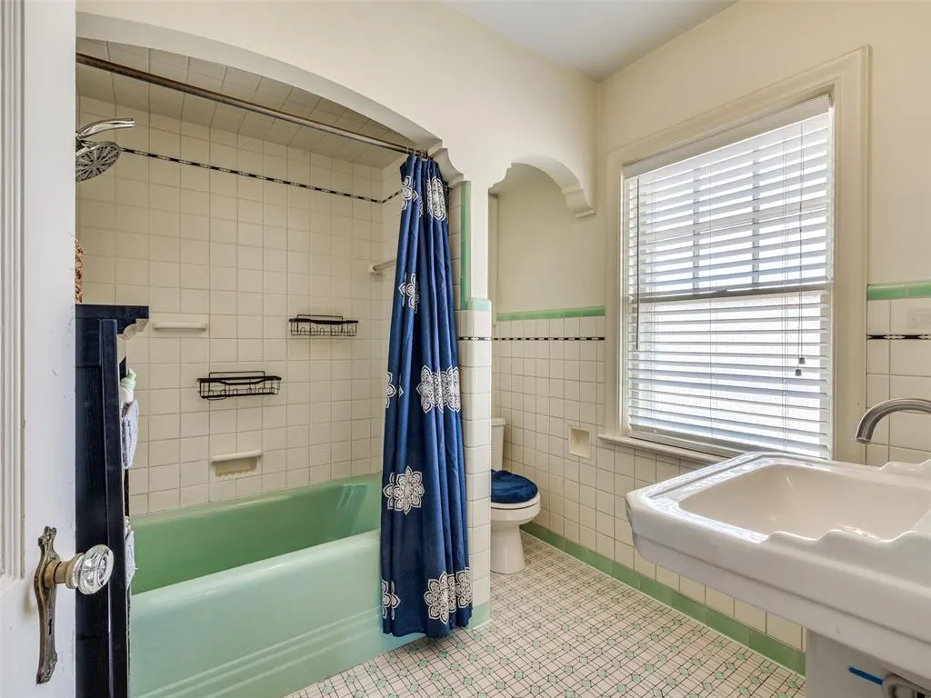 Photo 29 — 401 W 6th Avenue, Bristow, OK 74010