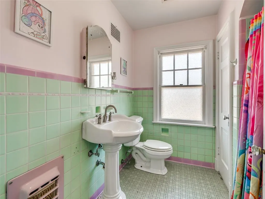 Photo 30 — 401 W 6th Avenue, Bristow, OK 74010