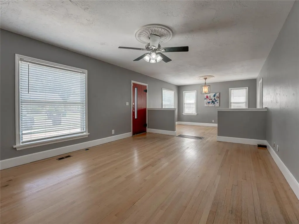 Photo 6 — 2532 NW 30th Street, Oklahoma City, OK 73112