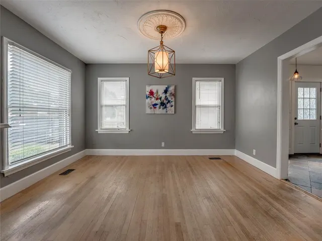 Photo 7 — 2532 NW 30th Street, Oklahoma City, OK 73112