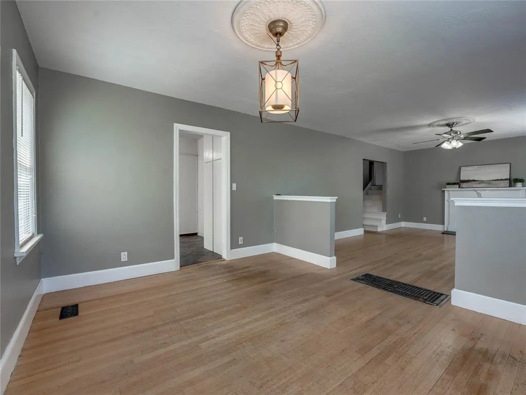 Photo 9 — 2532 NW 30th Street, Oklahoma City, OK 73112