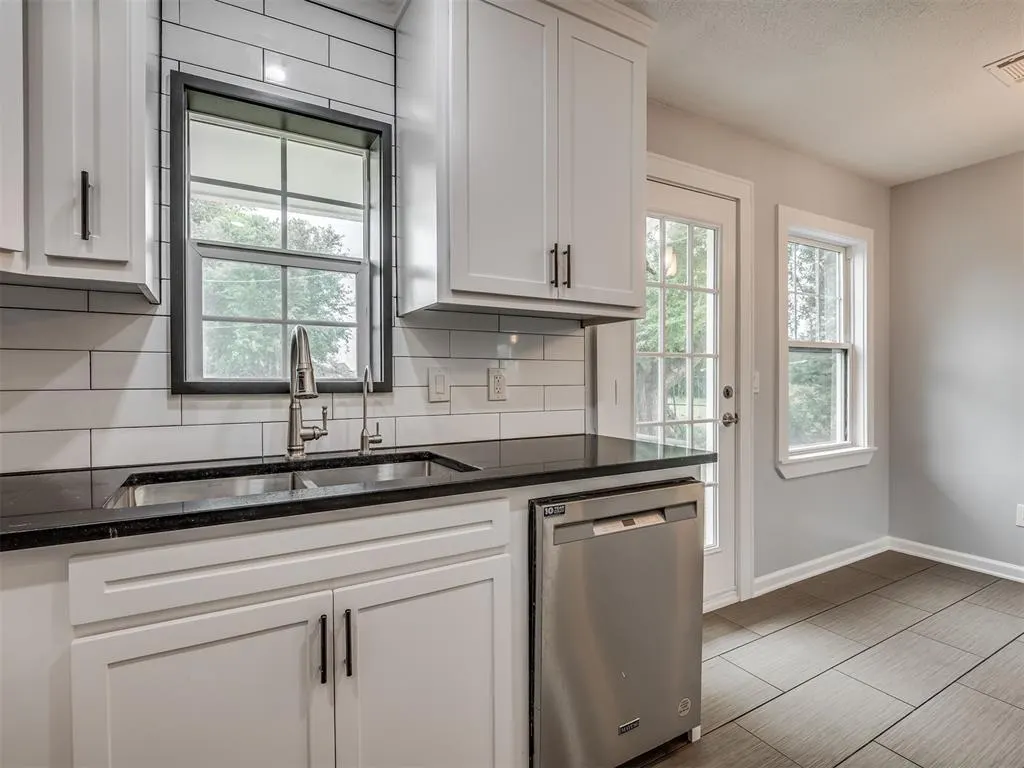 Photo 15 — 7205 NW 45th Street, Bethany, OK 73008