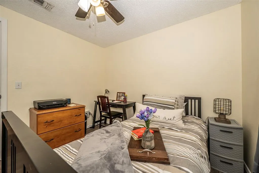 Photo 18 — 3208 SW 86th Street, Oklahoma City, OK 73159