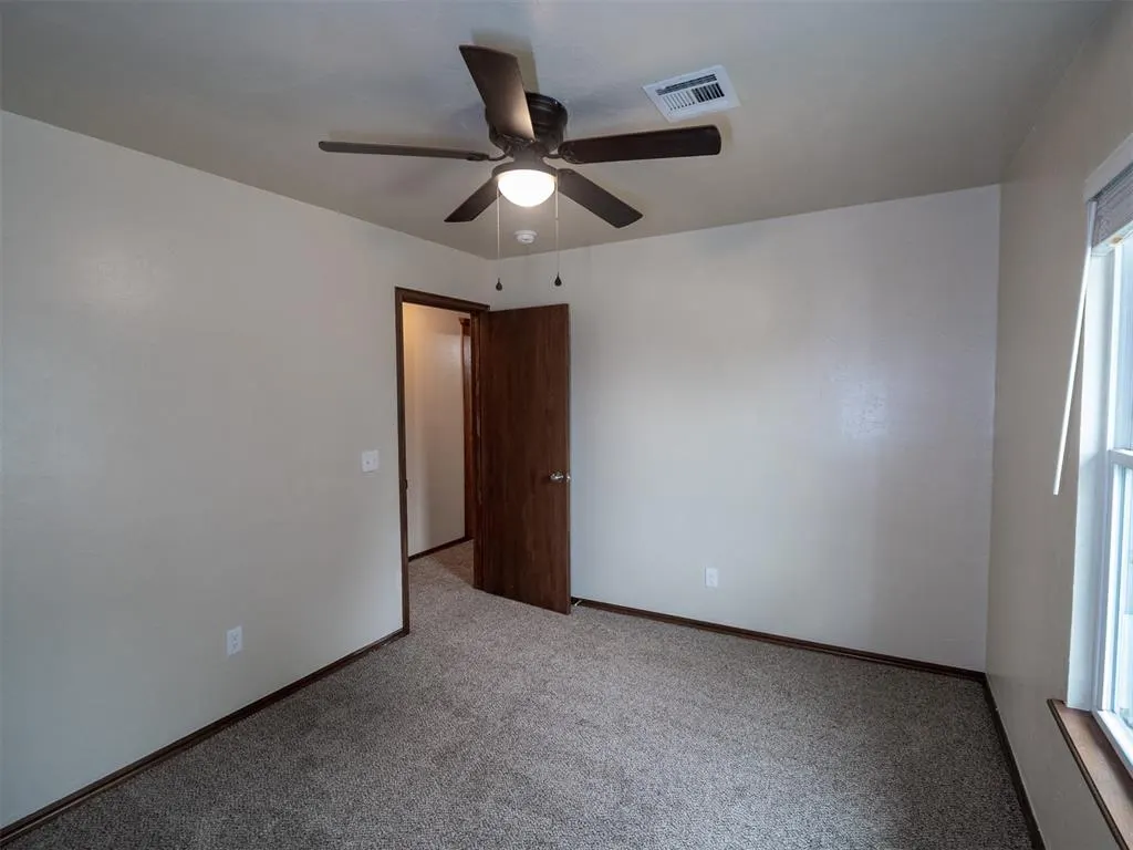 Photo 13 — 621 SW 150th Street, Oklahoma City, OK 73170