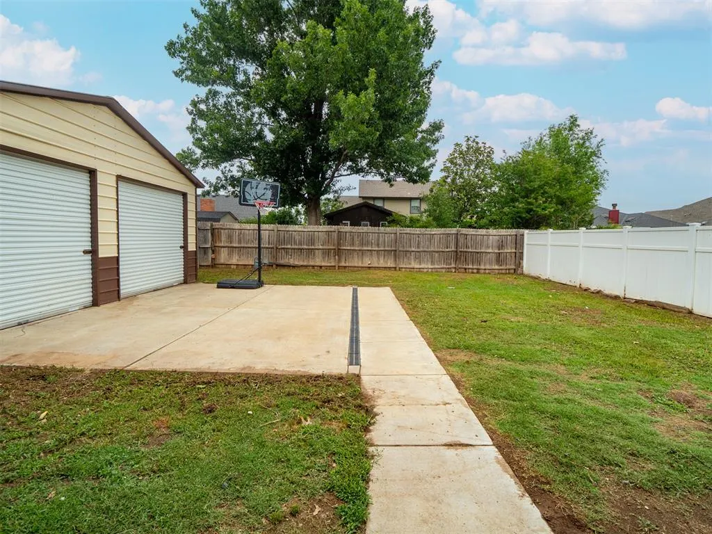 Photo 18 — 621 SW 150th Street, Oklahoma City, OK 73170