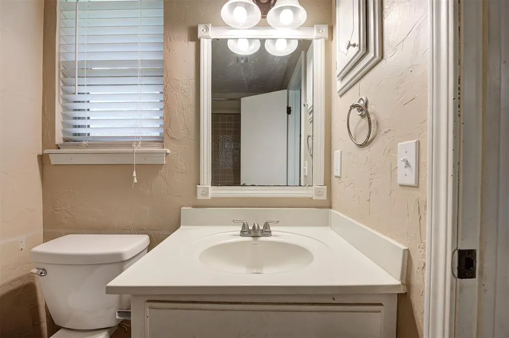 Photo 13 — 8917 NW 83rd Street, Oklahoma City, OK 73132