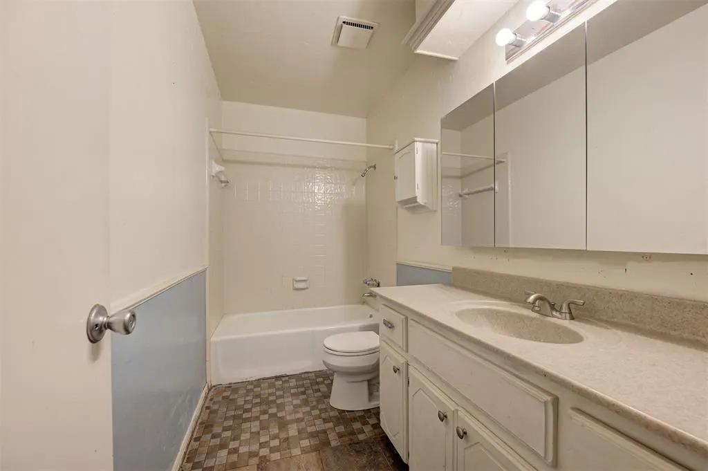 Photo 15 — 8917 NW 83rd Street, Oklahoma City, OK 73132