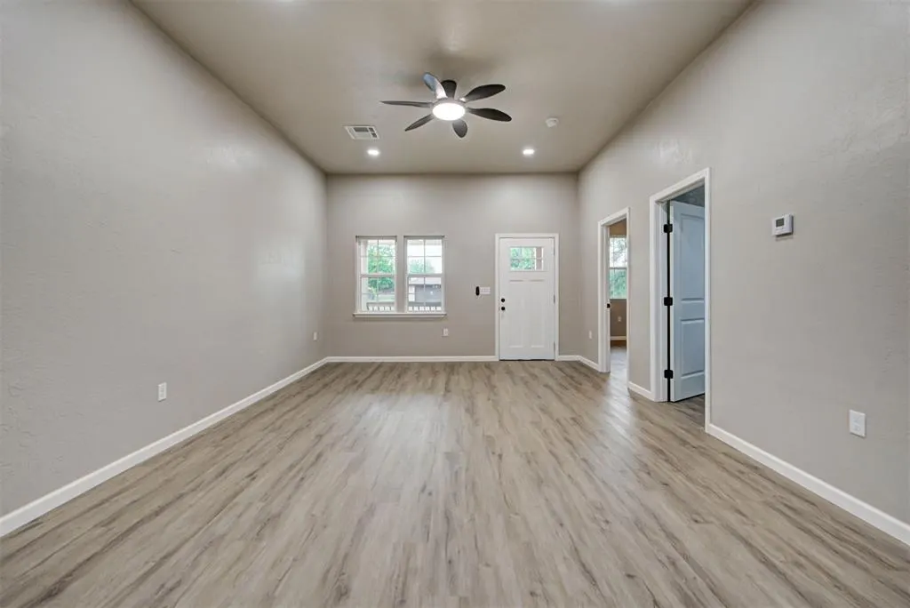 Photo 12 — 1017 E Cavanaugh Street, El Reno, OK 73036