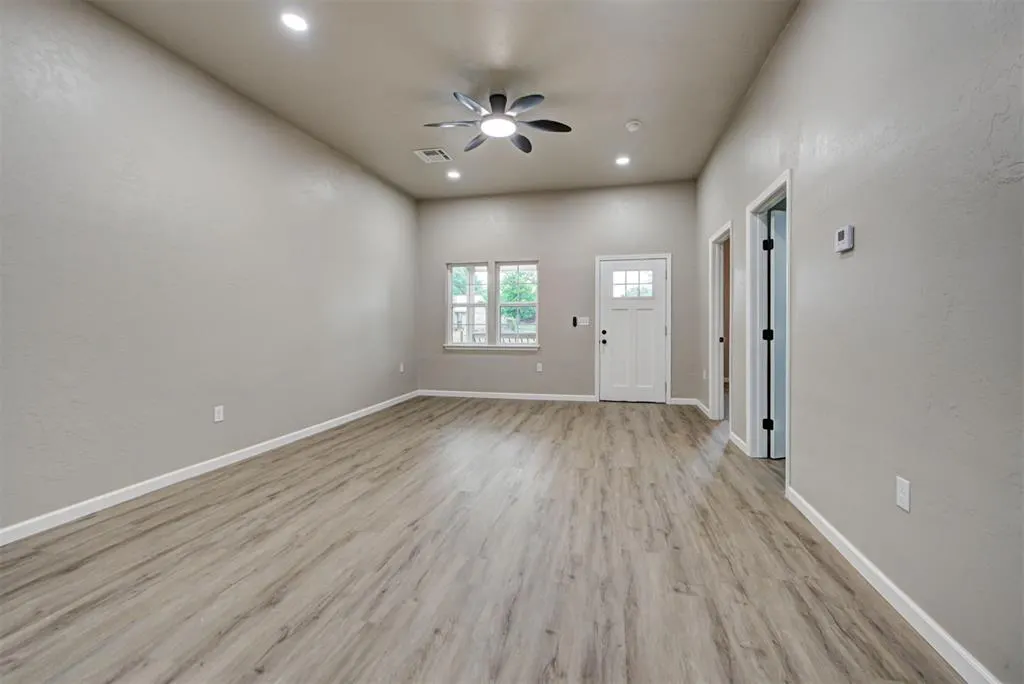 Photo 13 — 1017 E Cavanaugh Street, El Reno, OK 73036