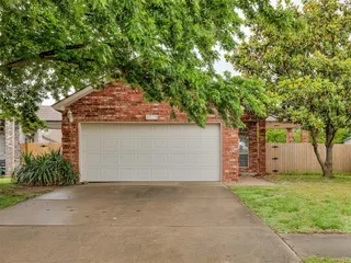 Sold home at 2619 Briarcliff Drive