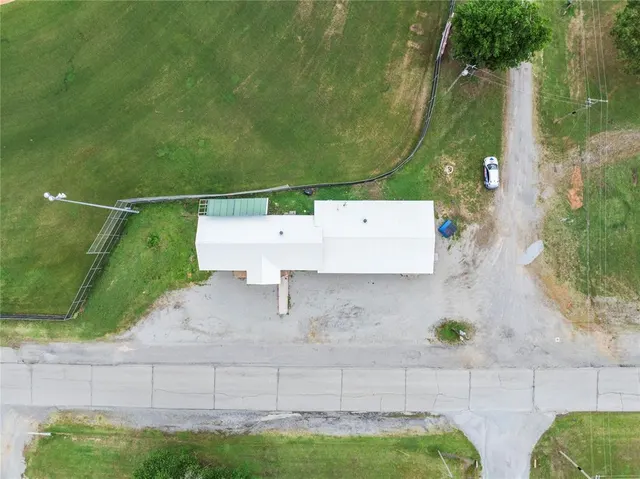 Photo 5 — 6 N B Avenue, Crowder, OK 74430