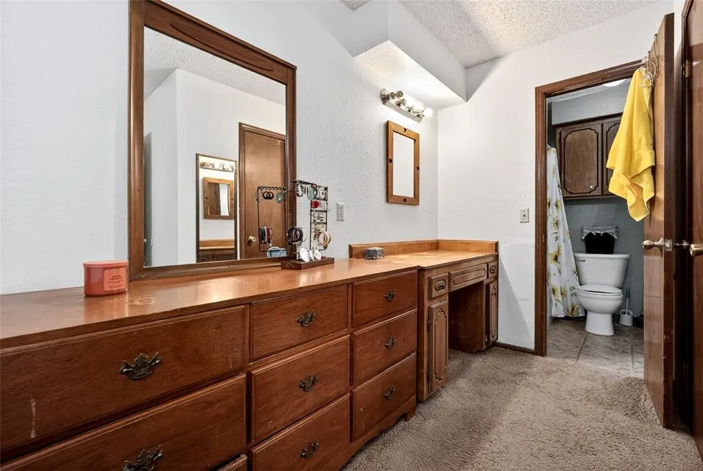 Photo 10 — 1901 Twin Tree Drive, Norman, OK 73071