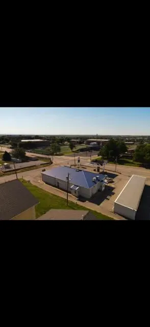 Photo 2 — 401 W Davis Avenue, Weatherford, OK 73096