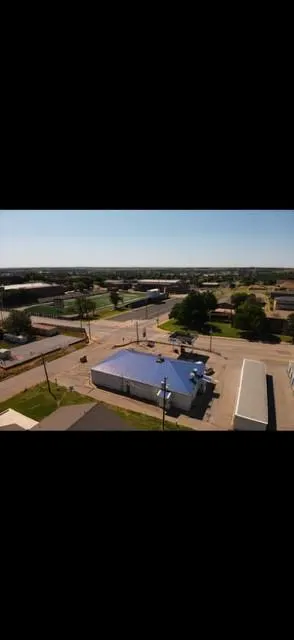Photo 5 — 401 W Davis Avenue, Weatherford, OK 73096