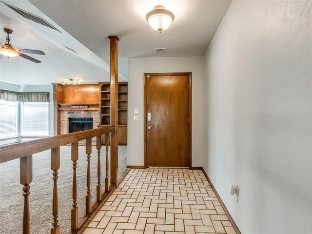 Photo 5 — 2901 Summer Set Trail, Edmond, OK 73012