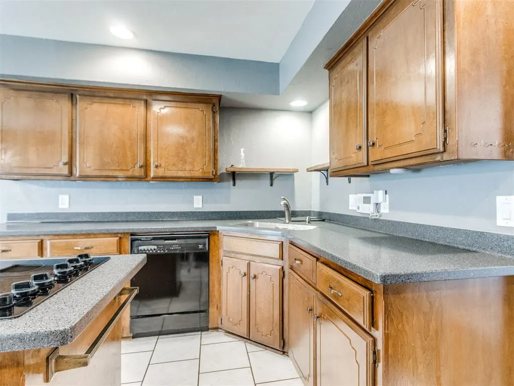 Photo 14 — 2901 Summer Set Trail, Edmond, OK 73012