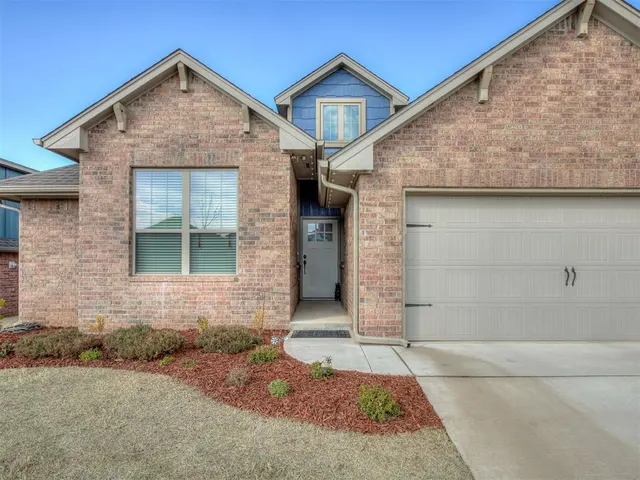 Photo 2 — 9317 NW 90th Street, Yukon, OK 73099