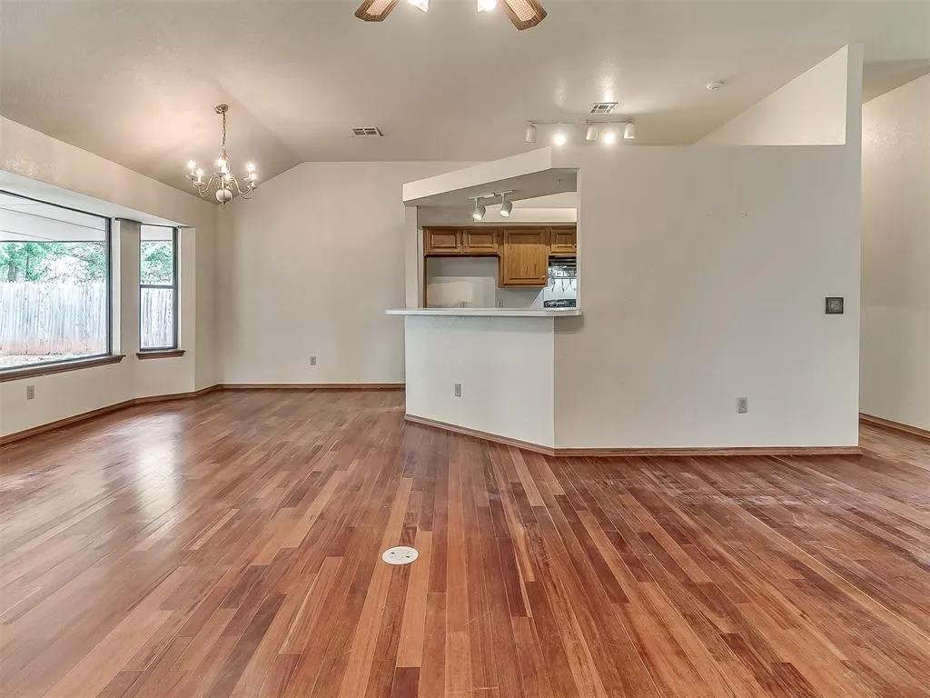 Photo 10 — 1713 Yosemite Place, Edmond, OK 73003
