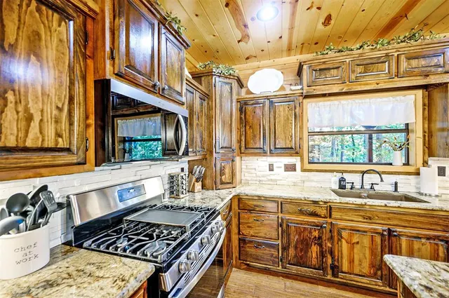Photo 6 — 225 Stevens Road, Broken Bow, OK 74728