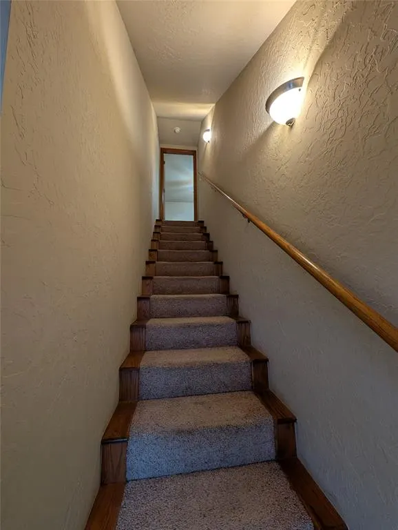 Photo 16 — 917 SW 37th Street, Moore, OK 73160