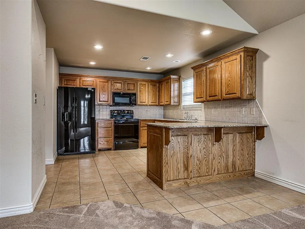 Photo 9 — 2200 Willow Run, McAlester, OK 74501