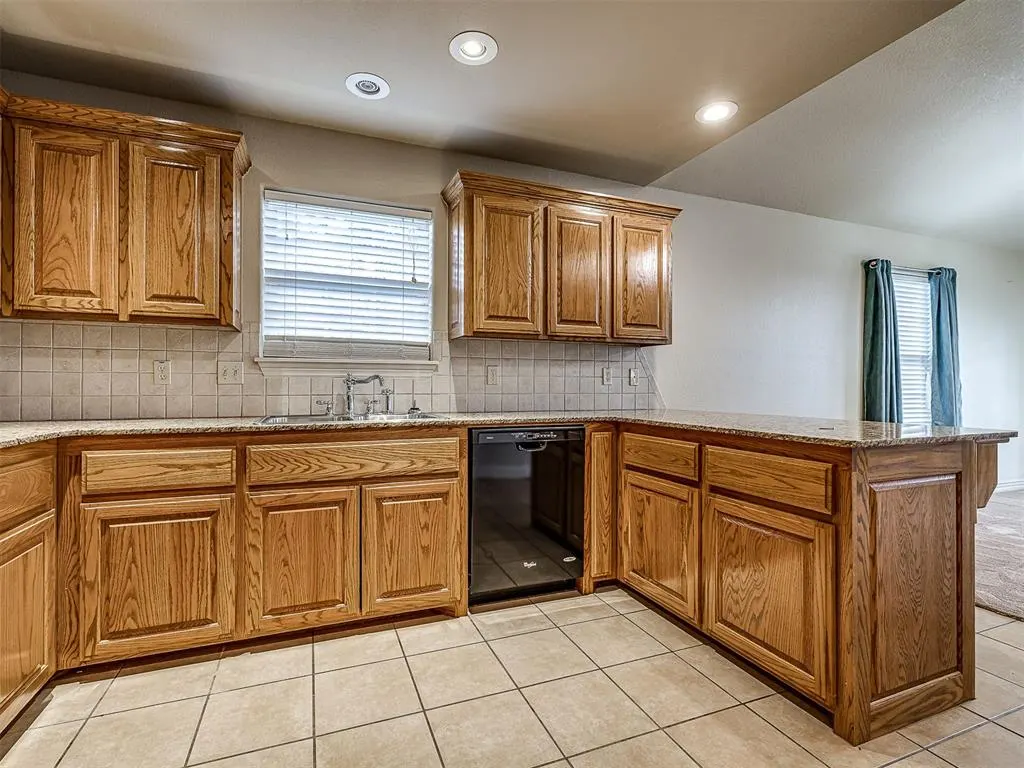 Photo 12 — 2200 Willow Run, McAlester, OK 74501