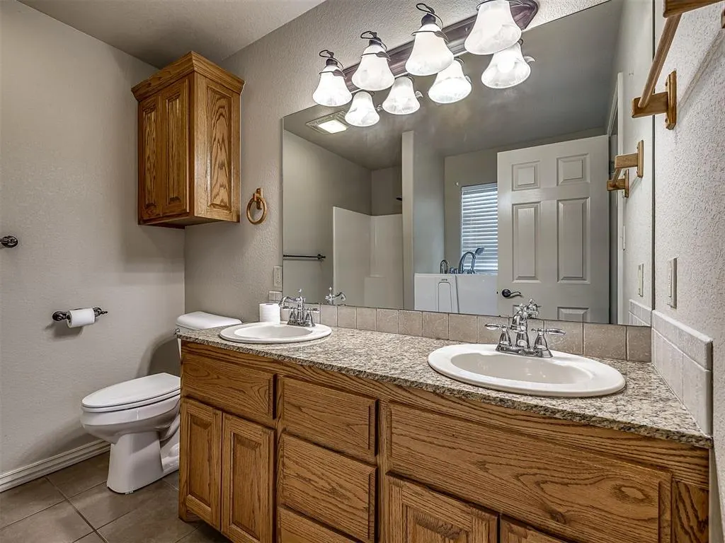 Photo 18 — 2200 Willow Run, McAlester, OK 74501