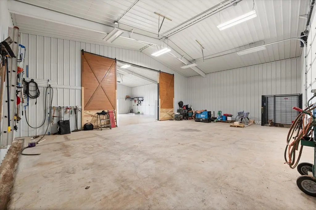 Photo 3 — 910744 S 3440 Road, Chandler, OK 74834