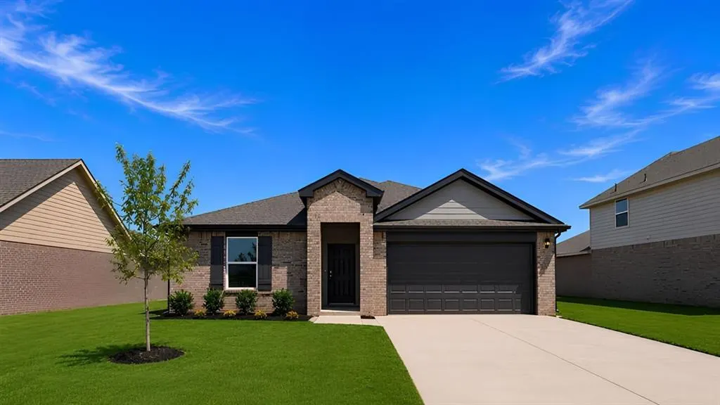 Front exterior — 1130 Auburn Circle, Piedmont, OK 73078