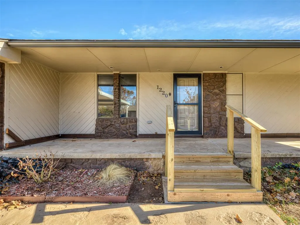 Photo 2 — 1220 N Carr Drive, Newcastle, OK 73065